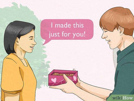 Impress him with your creative side to make him swoon.